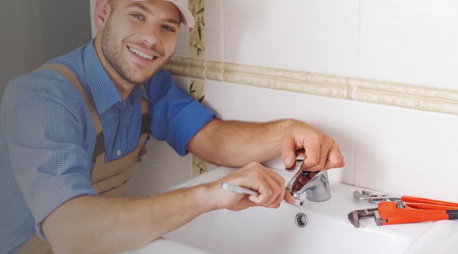 Professional clogged drains services in Toyah, TX